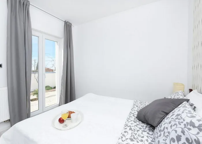 Mateo בית נופש